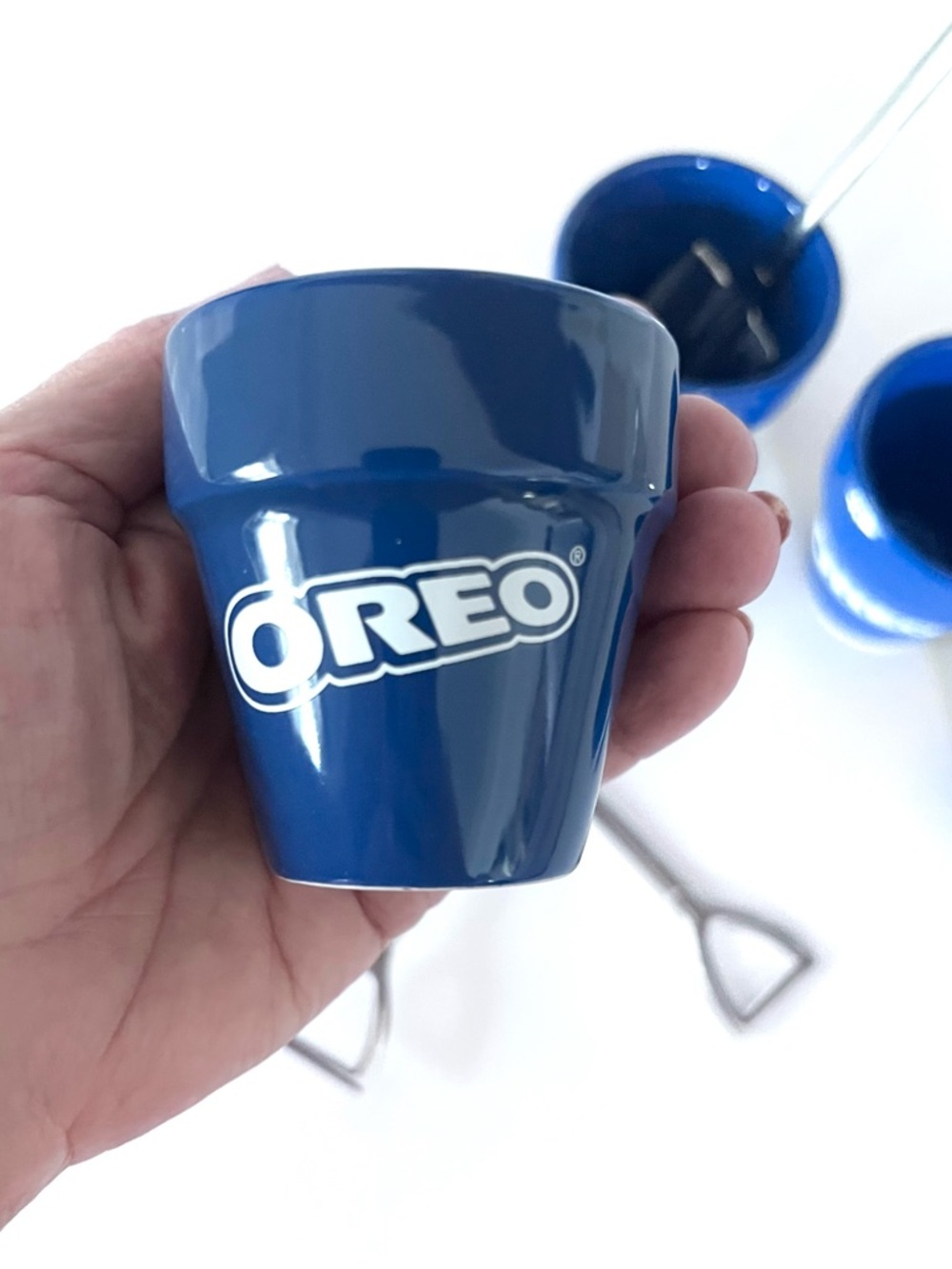 Adorable Mini Oreo Plant Pots & Shovel Spoons